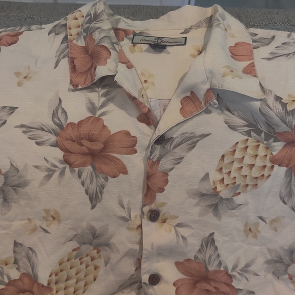 Tommy Bahama Other - Tommy Bahama Floral Silk Shirt Sz XL